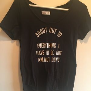 HOLLISTER GRAPHIC TEE Shoutout to Everything